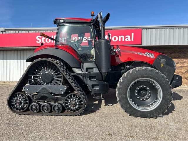 Image of Case IH Magnum 380 RowTrac equipment image 1