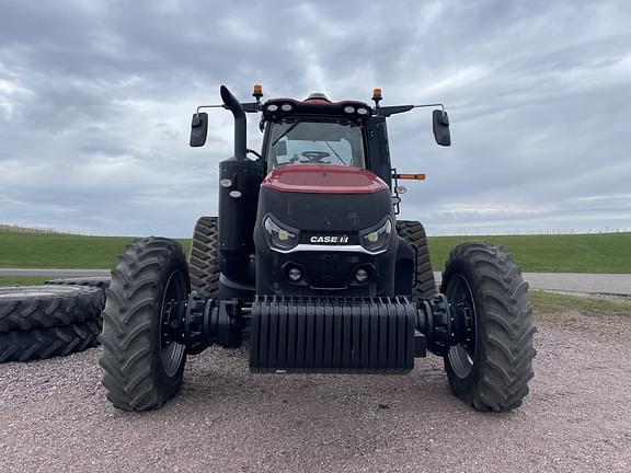 Image of Case IH Magnum 380 RowTrac equipment image 4