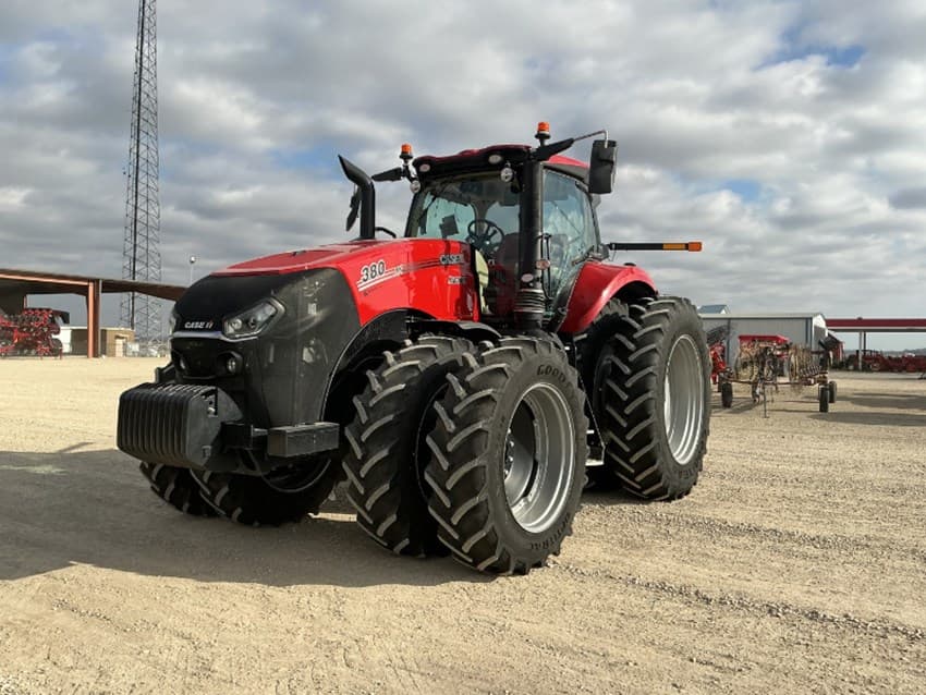 Image of Case IH Magnum 380 Image 0