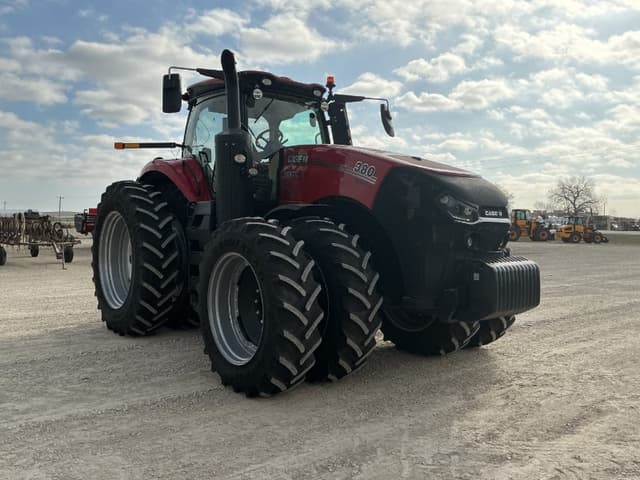 Image of Case IH Magnum 380 equipment image 2