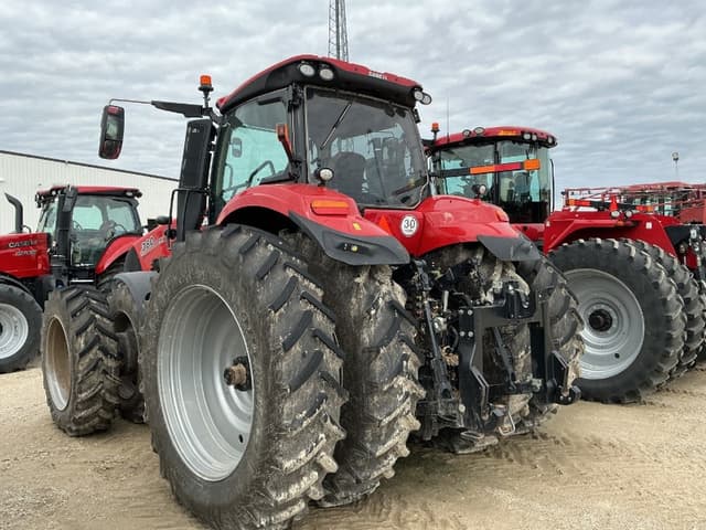 Image of Case IH Magnum 380 equipment image 4