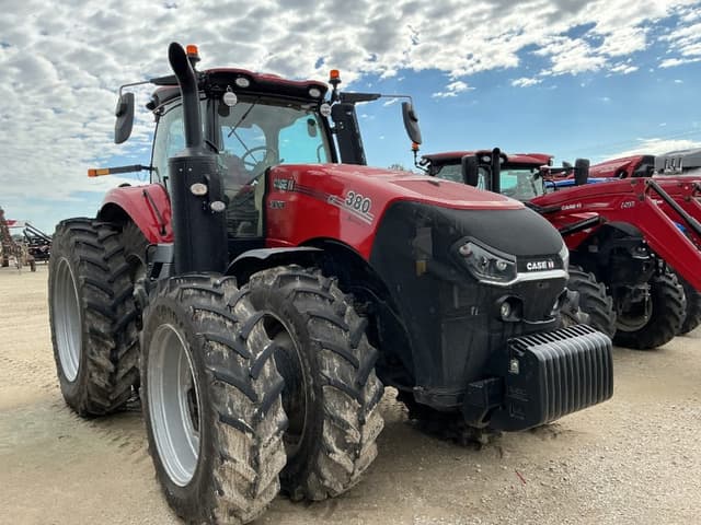 Image of Case IH Magnum 380 equipment image 1