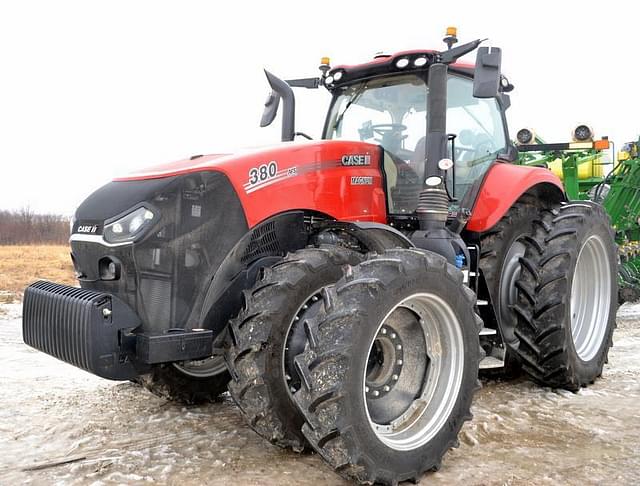 Image of Case IH Magnum 380 equipment image 2