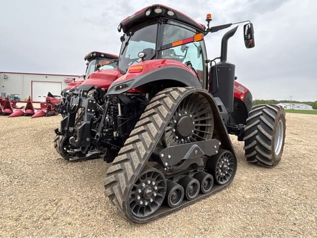 Image of Case IH Magnum 380 RowTrac equipment image 1