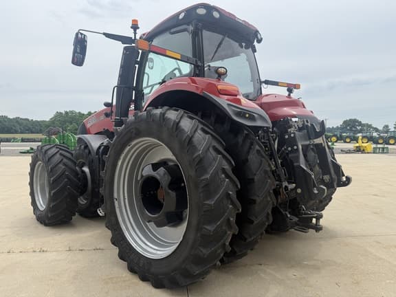 Image of Case IH Magnum 400 equipment image 3