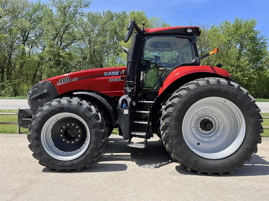 Image of Case IH Magnum 400 Primary image