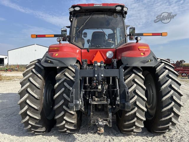 Image of Case IH Magnum 400 equipment image 3