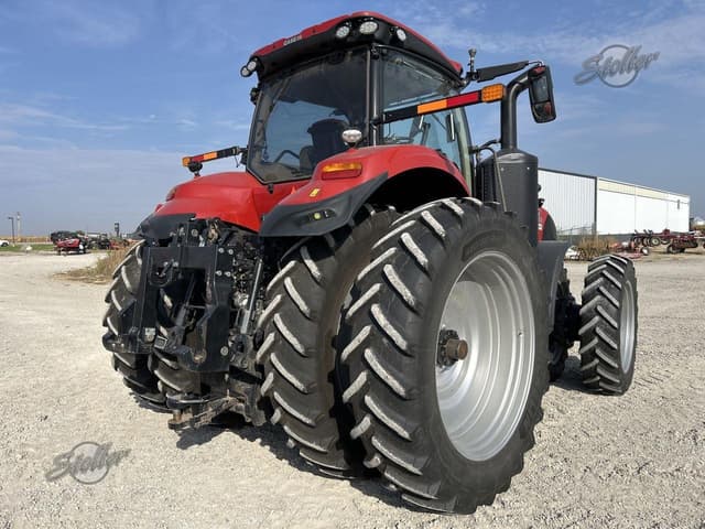 Image of Case IH Magnum 400 equipment image 2