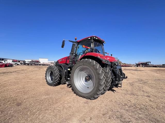 Image of Case IH Magnum 400 equipment image 4