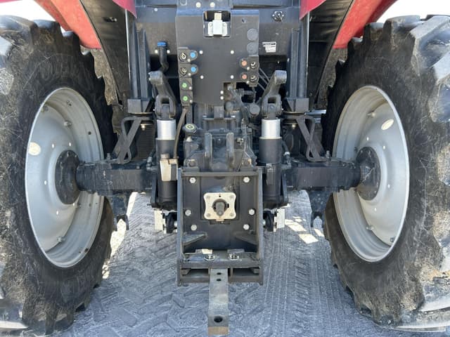 Image of Case IH Maxxum 115 equipment image 4