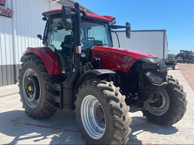 Image of Case IH Maxxum 135 equipment image 4