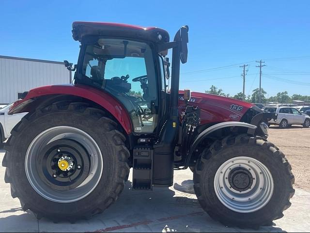 Image of Case IH Maxxum 135 equipment image 3