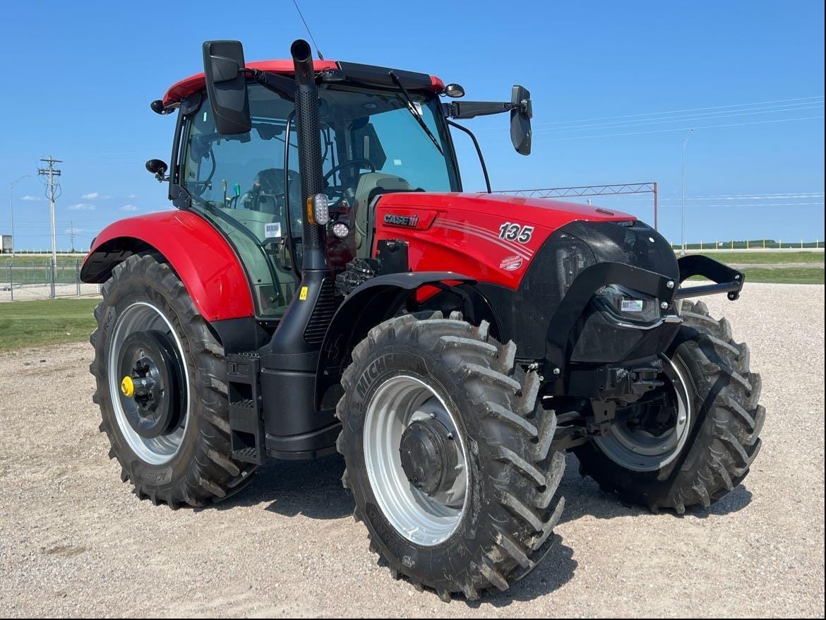 Main image Case IH Maxxum 135