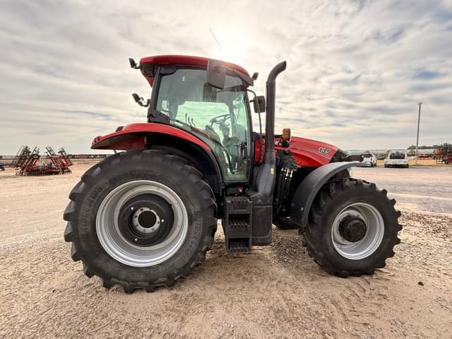 Image of Case IH Maxxum 135 equipment image 4