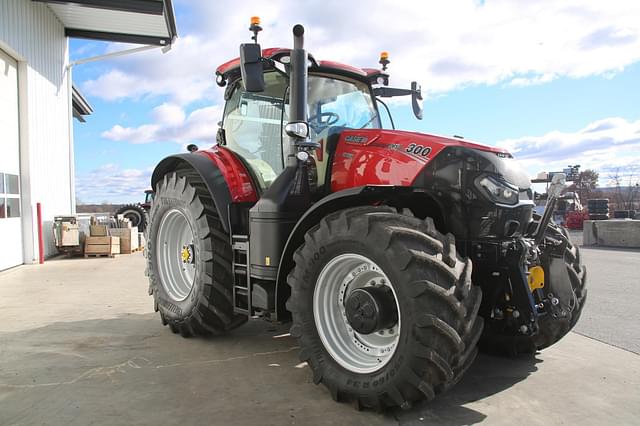 Image of Case IH Optum 300 equipment image 1