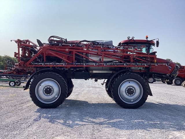 Image of Case IH Patriot 4350 equipment image 1