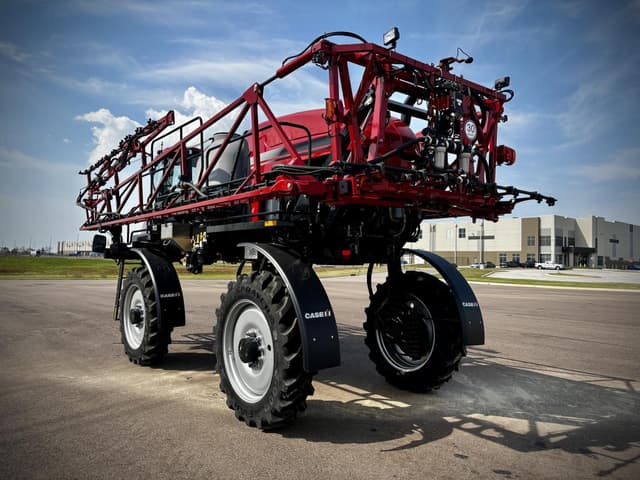 Image of Case IH Patriot 2250 equipment image 2