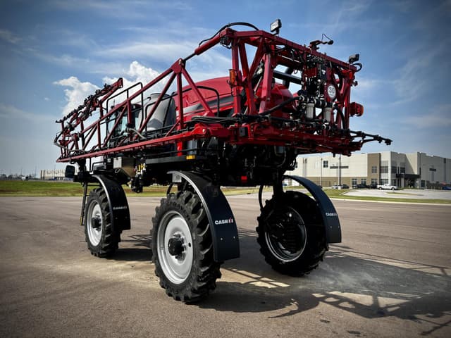Image of Case IH Patriot 2250 equipment image 2