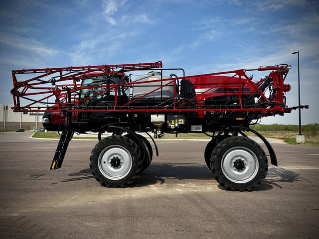 Image of Case IH Patriot 2250 equipment image 1