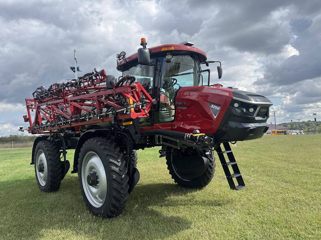 Image of Case IH Patriot 3250 Primary image