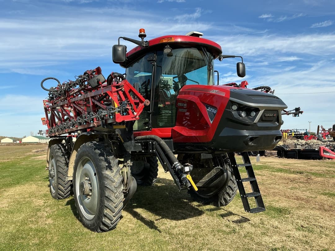 Image of Case IH Patriot 3250 Primary image