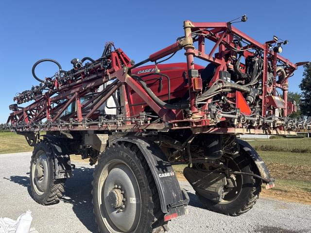 Image of Case IH Patriot 3250 equipment image 4