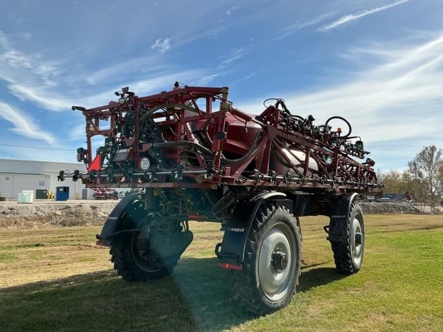 Image of Case IH Patriot 3250 equipment image 2
