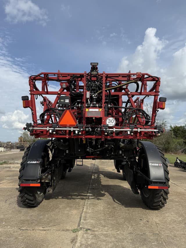 Image of Case IH Patriot 3250 equipment image 2