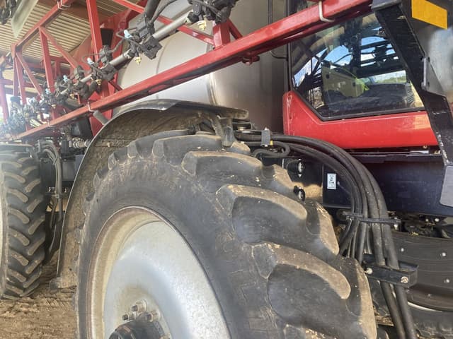 Image of Case IH Patriot 3250 equipment image 4