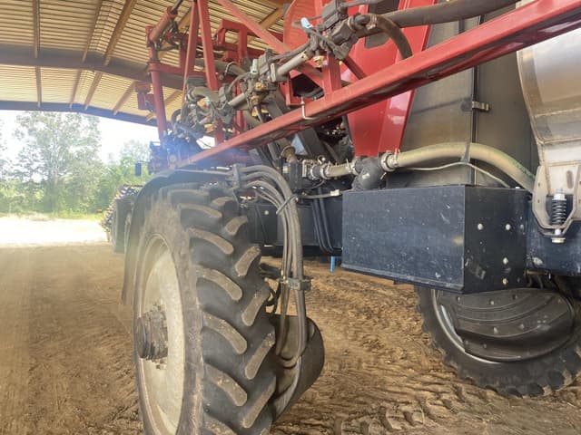 Image of Case IH Patriot 3250 equipment image 3