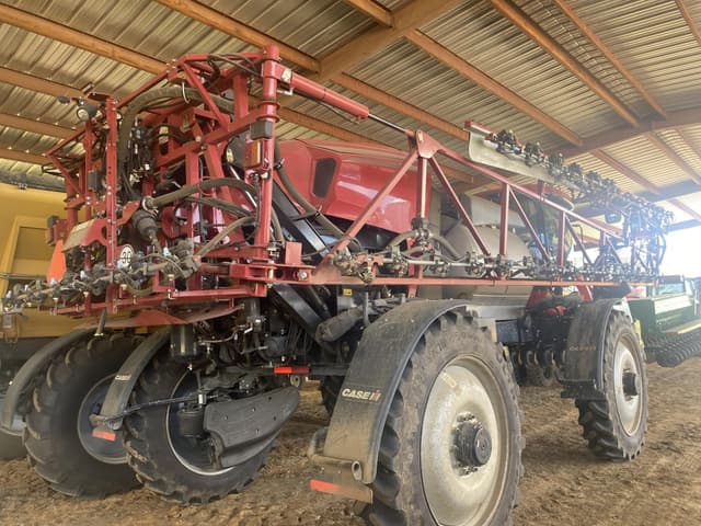 Image of Case IH Patriot 3250 equipment image 2