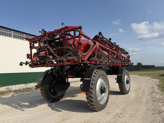 Image of Case IH Patriot 4350 equipment image 2