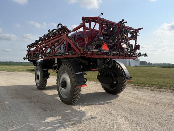 Image of Case IH Patriot 4350 equipment image 4