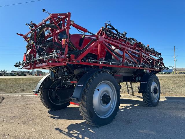 Image of Case IH Patriot 4350 equipment image 3