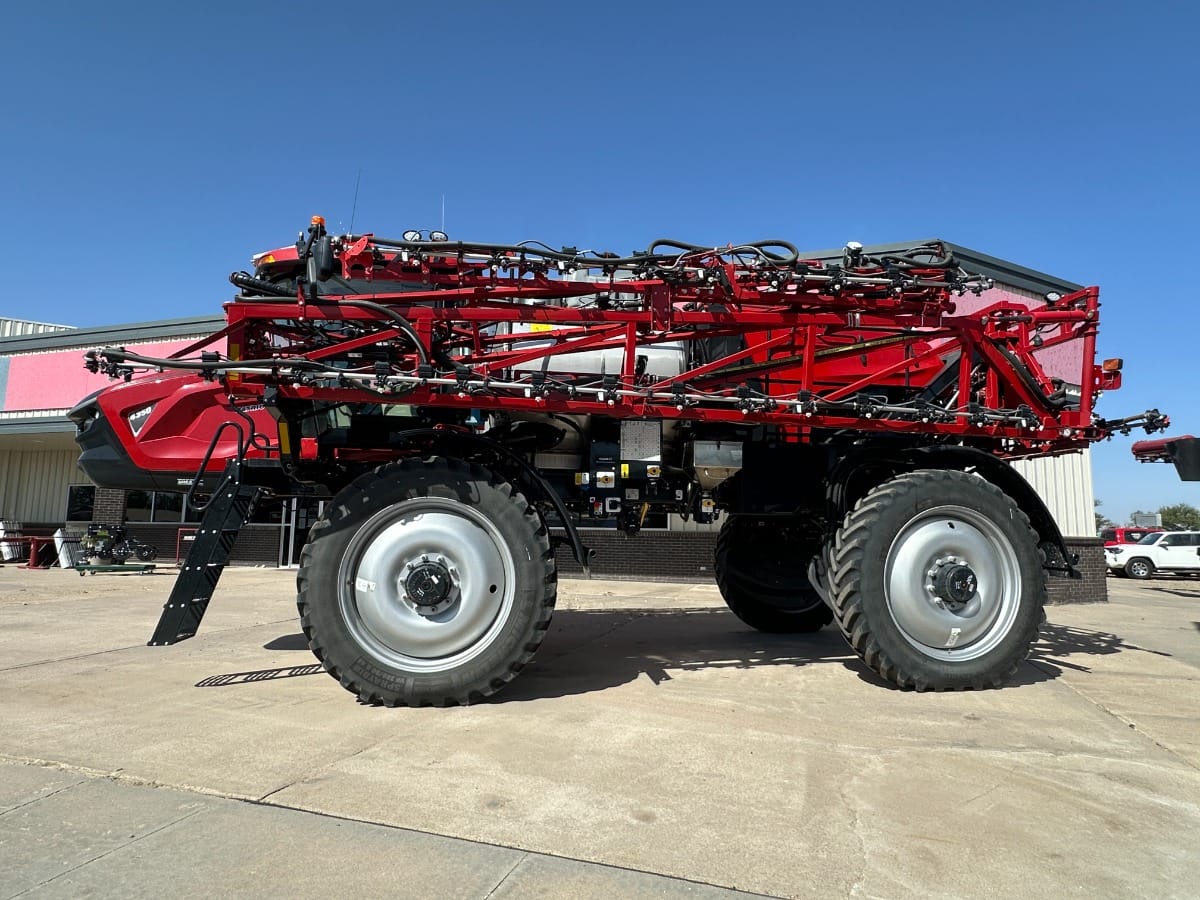 2023 Case IH Patriot 4350 Equipment Image0