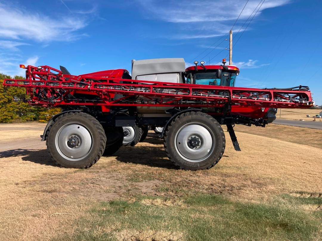 Image of Case IH Patriot 4450 Image 1