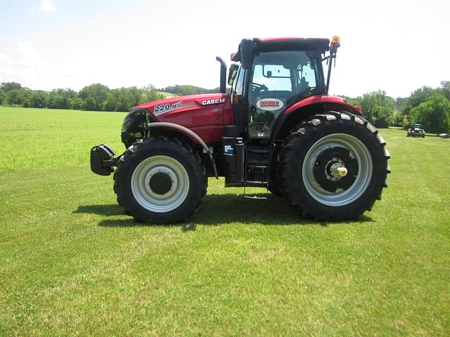 Image of Case IH Puma 220 equipment image 2