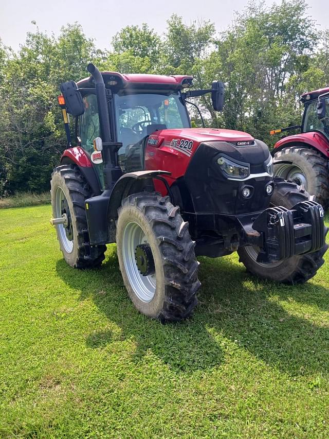Image of Case IH Puma 220 equipment image 1