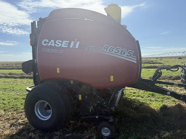 Image of Case IH RB565 equipment image 1