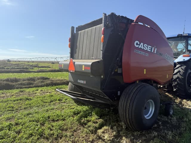 Image of Case IH RB565 equipment image 2