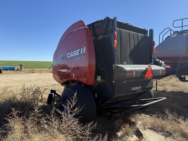 Image of Case IH RB565 equipment image 3