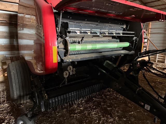 Image of Case IH RB565 equipment image 3