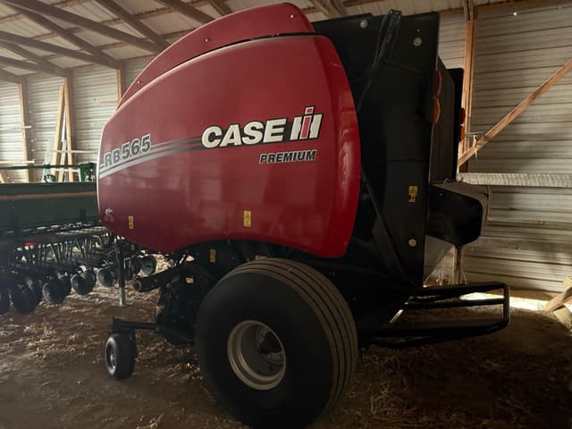 Image of Case IH RB565 equipment image 1