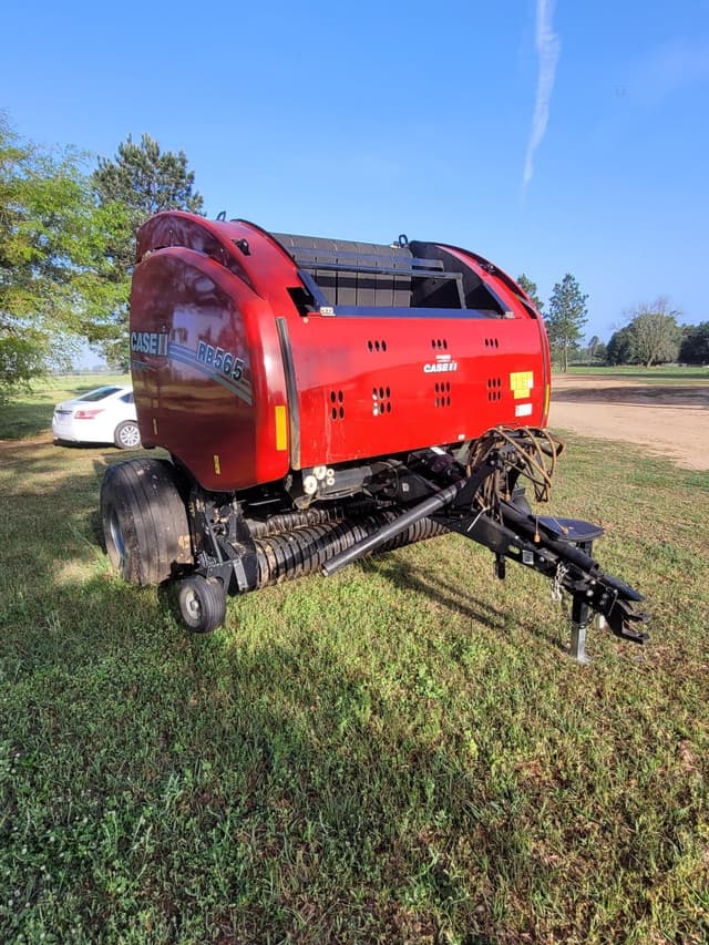 Image of Case IH RB565 equipment image 2