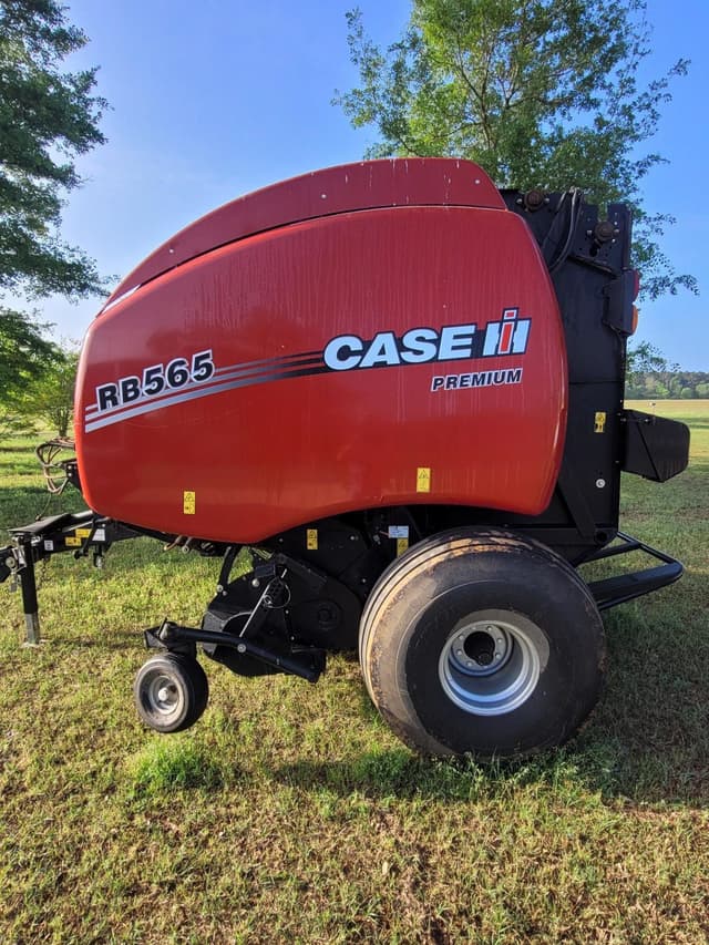 Image of Case IH RB565 equipment image 4