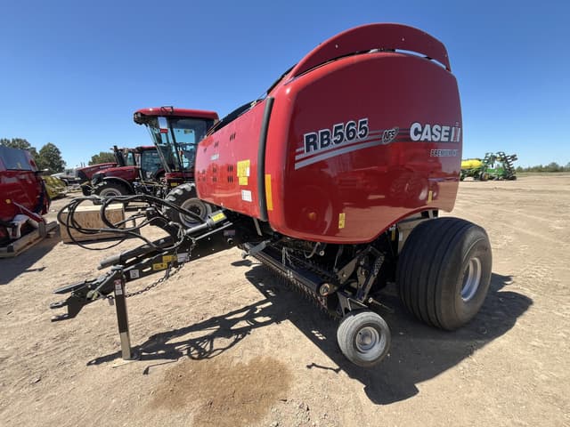 Image of Case IH RB565 equipment image 3