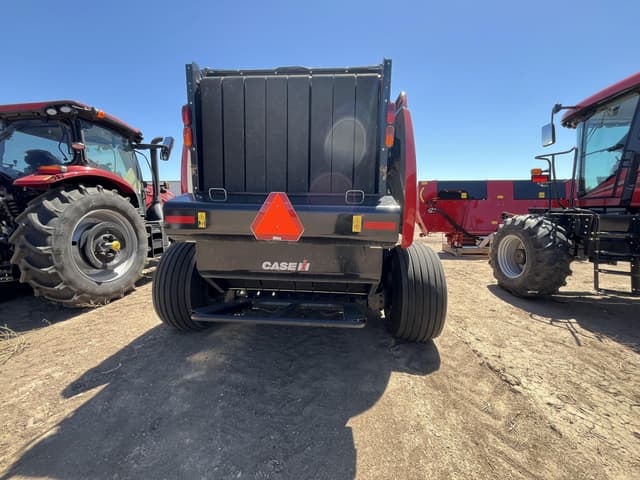 Image of Case IH RB565 equipment image 2