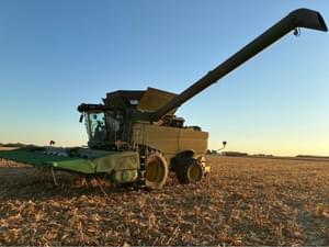 2023 John Deere S780 Image