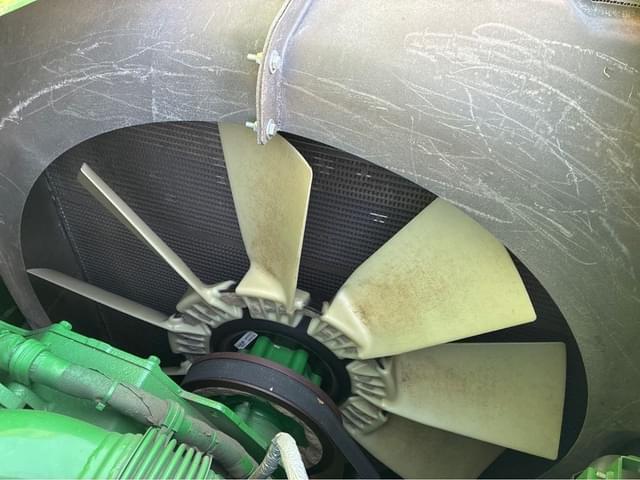 Image of John Deere S780 equipment image 3