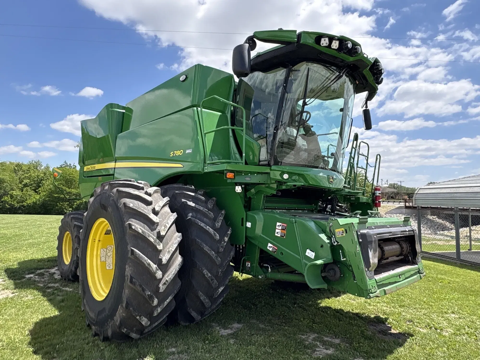 2023 John Deere S780 Equipment Image0